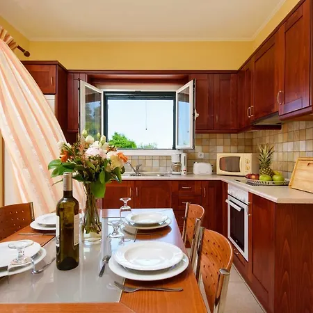 Villa Luxury Lemonia With Private Pool *